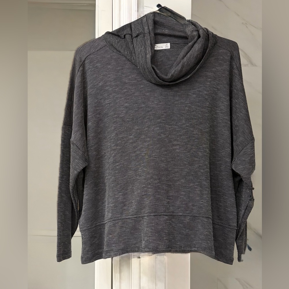 NWOT 89th + Madison Grey Soft Cowl Neck Lightweight Sweater Womens size Small